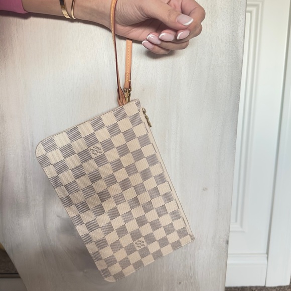 NWOT Authentic Louis Vuitton Damier Azur Neverfull Pouch Wristlet Wallet - Picture 4 of 10